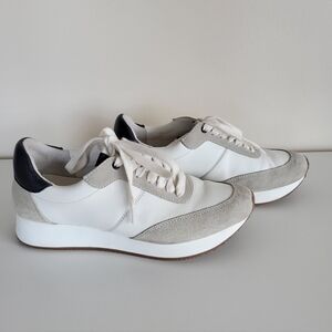 Essential White Trainer Sneakers by Banana Republic 7.5 Womens US Leather Upper